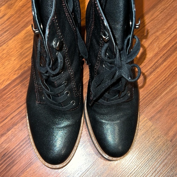 Naturalizer Callie Lace Up Boots - Picture 8 of 8